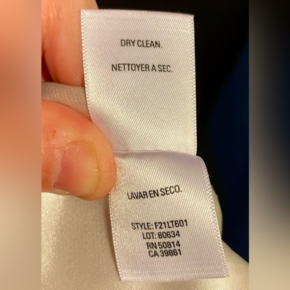 T-Tahari belted knee length dress size 10 - Picture 7 of 9